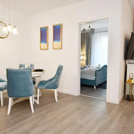 Apartamenty Navigator -Lux Nadmorskie Tarasy Kolobrzeg Exterior photo